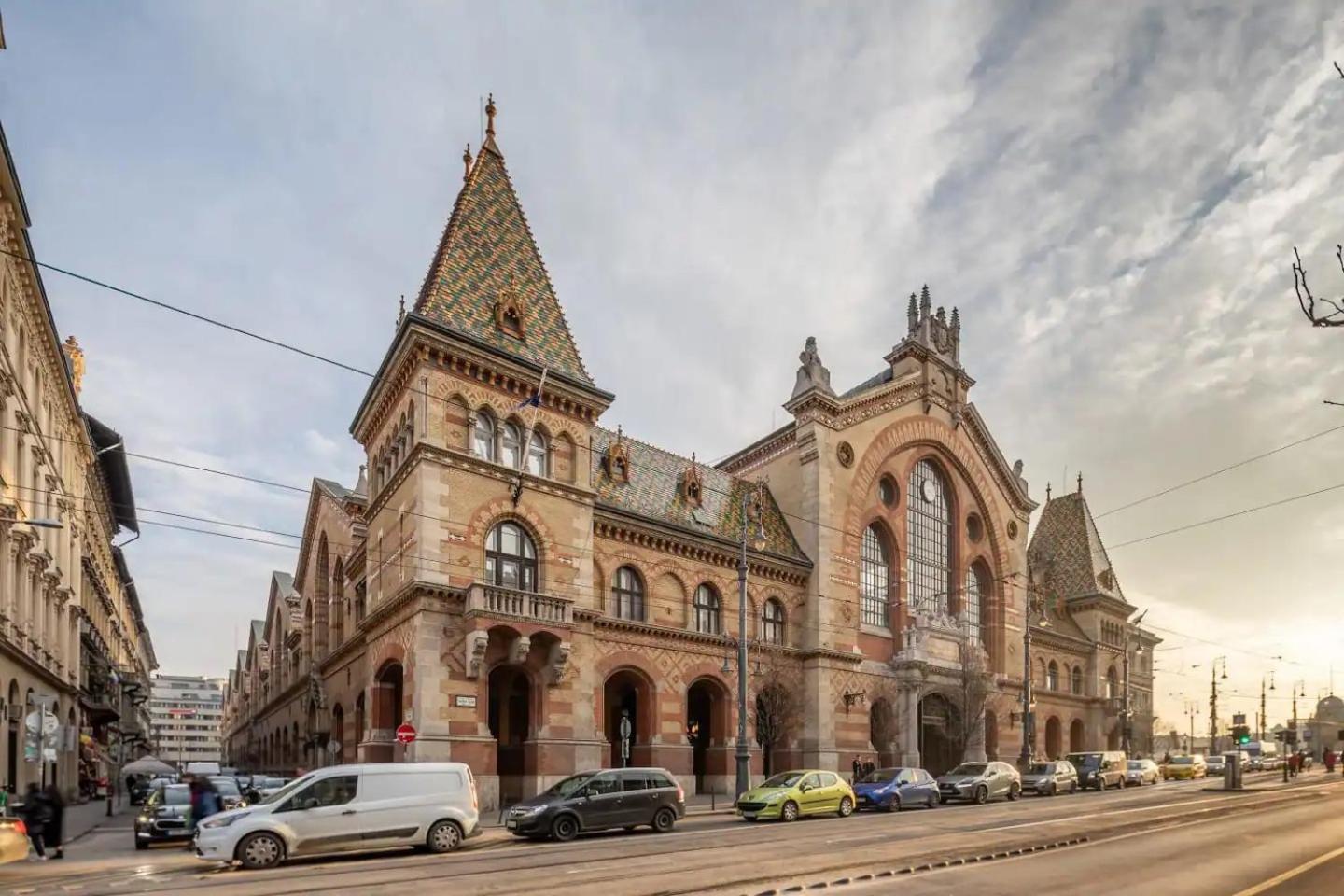 Vamhaz Boulevard Apartments Budapest Exteriör bild